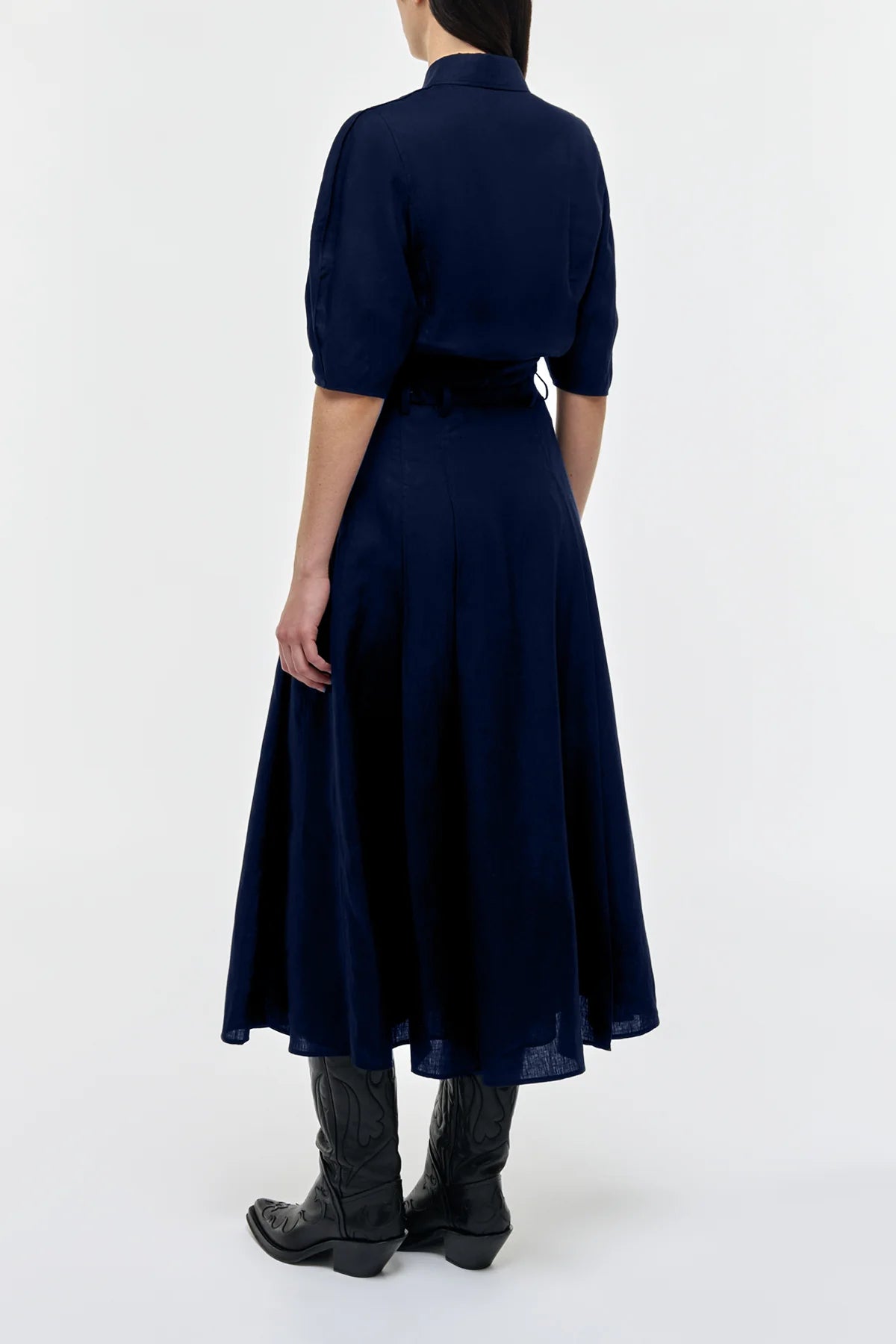 Dugald Pleated Midi Skirt in Electric Navy Aloe Linen