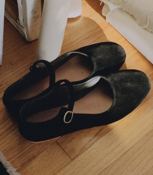 MARY JANE SLIPPER -- BLACK
